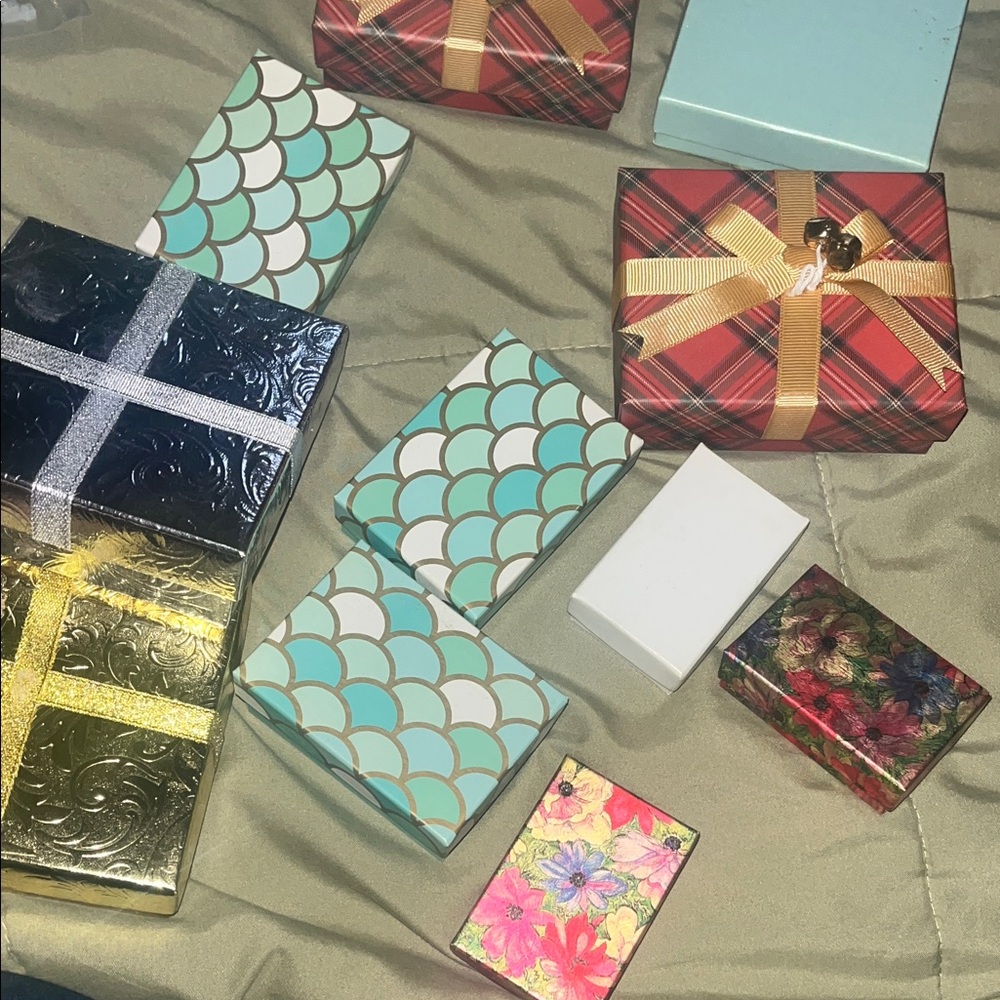 Free Gift Boxes